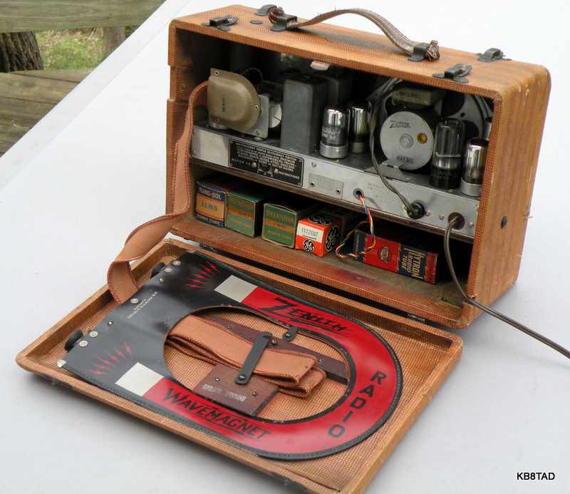 Zenith model 5G500 back view