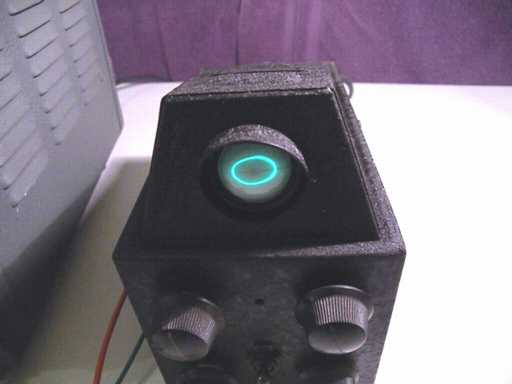 National CRM oscilloscope with Lissajous figure