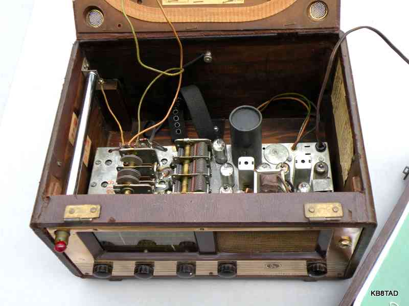 Hallicrafters S-72 open