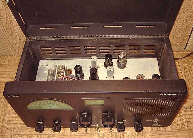 Hallicrafters S-77A top open