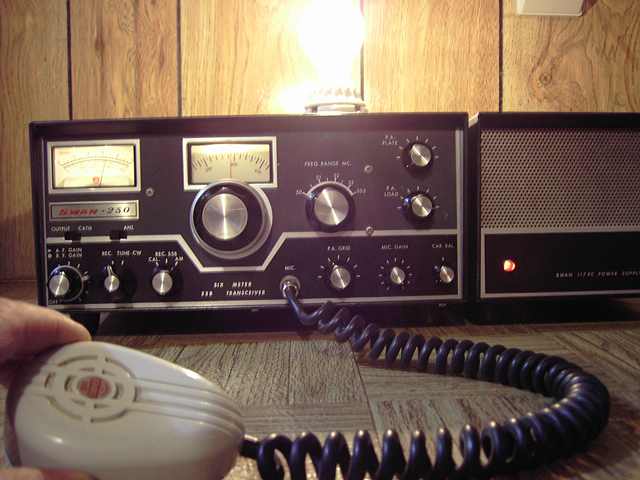 Swan 250 lighting itself with pilot lights and dummy load lamp