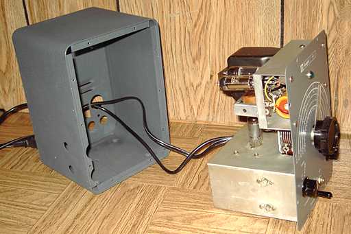 Knight-kit V44 VFO chassis (43k)